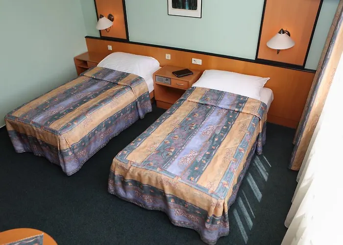 Cechie Hotel 4*